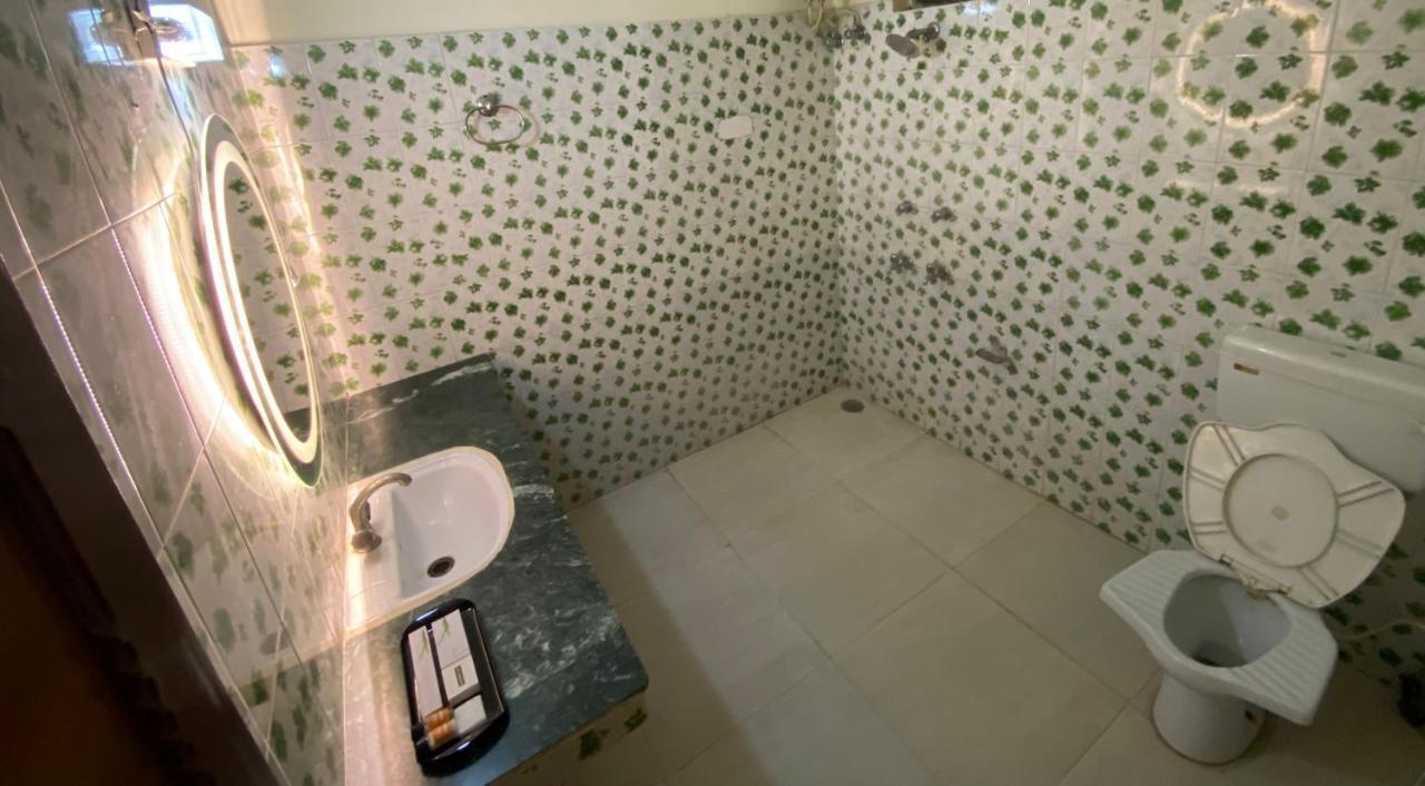 Ekant Guest House Dadahu Exterior photo